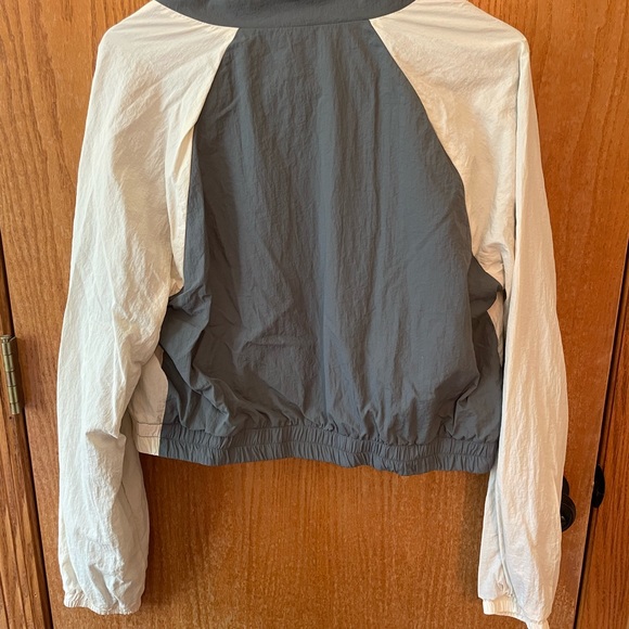 Fabletics windbreaker set - Picture 5 of 5